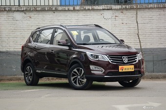 2016款宝骏560 1.8L手动豪华型