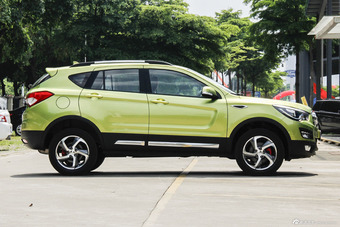 2015款海马S5 1.5T手动豪华型运动版