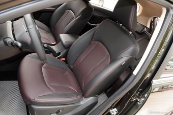 2015款宝骏560 1.8L