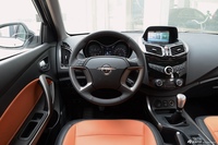 2016款海马S5 1.6L手动智能豪华科技版