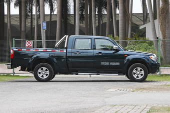 2015款中兴威虎TUV 2.8T手动柴油两驱精英型