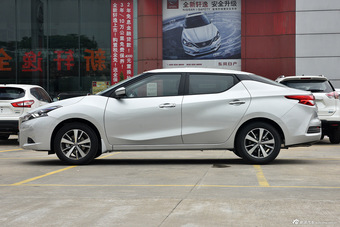 2016款蓝鸟 1.6L自动炫酷版