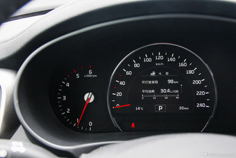 2015款索兰托L 2.2T自动柴油四驱精英版 5座