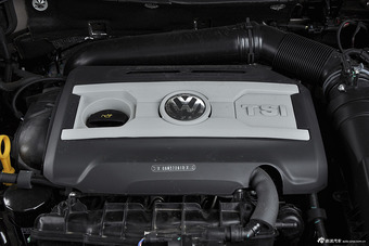 2015款迈腾2.0TSI旗舰型