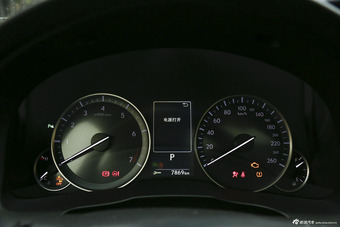 2015款雷克萨斯ES 2.0L自动200精英版