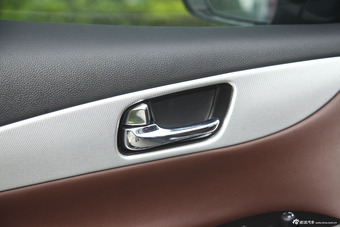 2015款英菲尼迪QX50 2.5L 自动悦享版