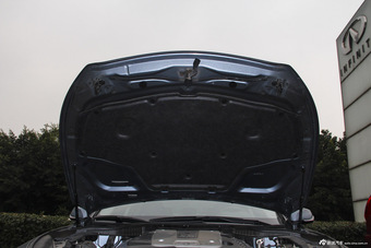 2014款英菲尼迪Q50 3.7L自动豪华运动版