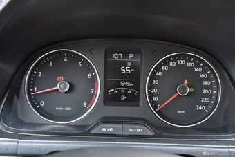 2013款朗逸改款1.6L自动豪华版