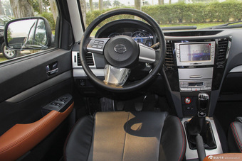 2016款中兴威虎TUV 2.5T手动澳洲版柴油两驱豪华型