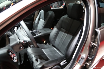 2015上海车展：捷豹XJL