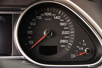 2014款奥迪Q7 35TFSI越野型