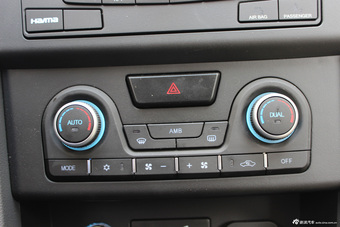 2014款海马M8 2.0L手动舒适型