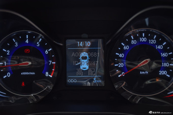 2016款北汽绅宝X35 1.5L手动豪华版