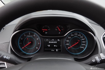 2016款科鲁兹1.5L手动精英版