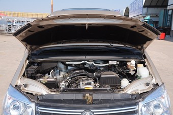 2015款菱智M3 1.6L 7座豪华型