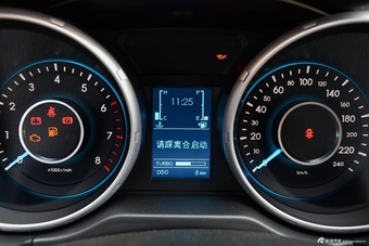 2016款北汽威旺S50 1.5T欢动精英型