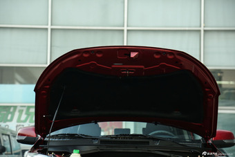 2015款瑞虎3 1.6L手动致尚周年运动版