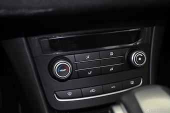 2014款MG6 1.8T掀背自动豪华版