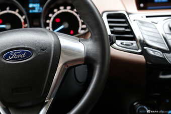 2014款嘉年华两厢1.0T自动劲动型