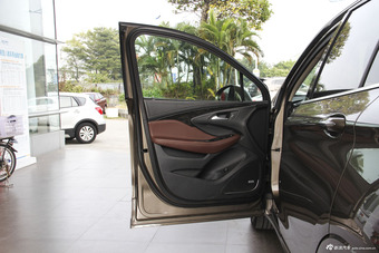 2016款昂科威2.0T自动四驱全能运动旗舰型28