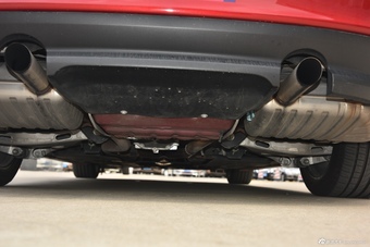 2015款捷豹XE R-SPORT 2.0T自动i4 Ti (240PS)