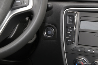 2015款骏派D60 1.8L自动舒适型