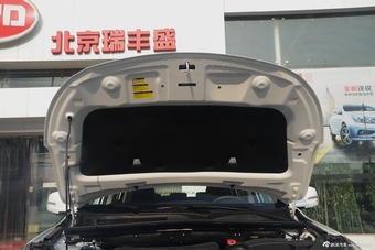 2016款比亚迪宋1.5TI手动豪华型