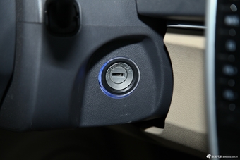 2013款北京汽车E系列1.5L自动乐尚版三厢