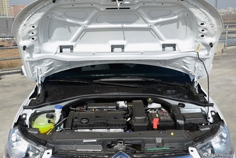 2016款全新爱丽舍1.6L手动时尚型图片