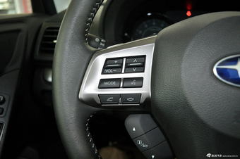 2013款森林人2.0i自动豪华版