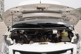 2015款图雅诺2.8T手动短轴商运版ISF2.8s4129P图片