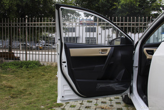 2014款雷凌1.8GS CVT精英版