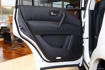 2013款英菲尼迪QX80 5.6L四驱