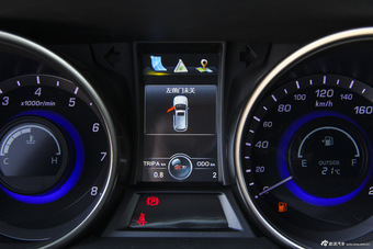 2014款CS75 2.0L手动豪华型国4