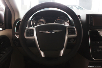 2013款克莱斯勒大捷龙到店实拍