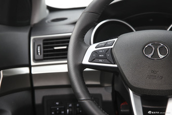 2015款绅宝X65 2.0T手动精英型