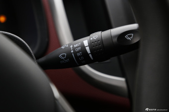 2015款奔奔1.4L手动豪华型国5