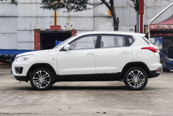 2016款北汽绅宝X35 1.5L手动豪华版