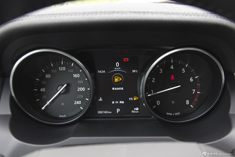 2016款揽胜极光2.0T自动SE PLUS 智享版