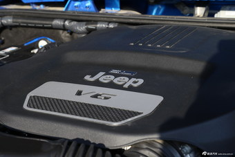 2015款牧马人3.0L四门版Sahara