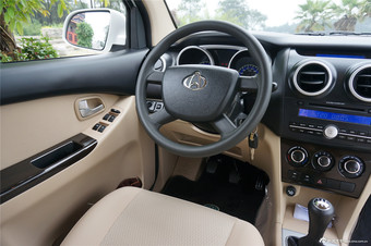 2014款长安欧诺实拍