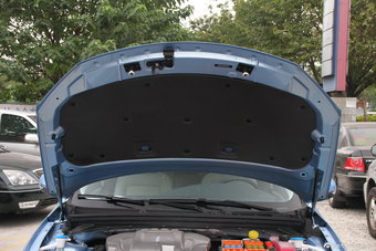 2014款荣威550 Plug-in插电式混动豪华版