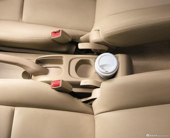 2013款启辰D50官方图