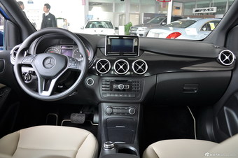 2012款奔驰B级B180图片