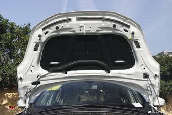 2015款东风风神L60 1.6L手动新动型