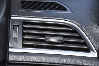 2015款长城C30 1.5L自动舒适型