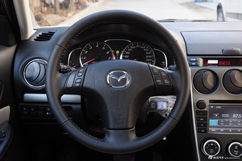 2015款马自达6 2.0L自动豪华型