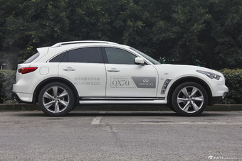 2013款英菲尼迪QX70 3.7L超越版