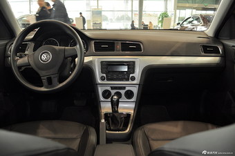 2013款朗逸1.4TSI DSG舒适版图片