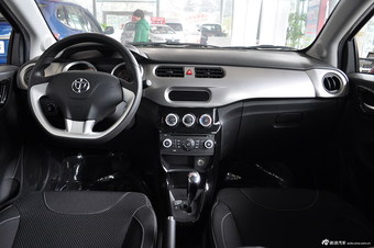 2012款中华H230 1.5自动天窗版